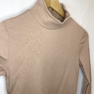 Lulu's Beige Turtleneck Long Sleeve Bodysuit - M - NWT